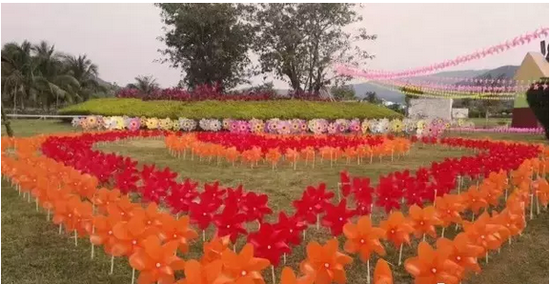 盐城东台西溪景区首届风车稻草人艺术节绚丽
