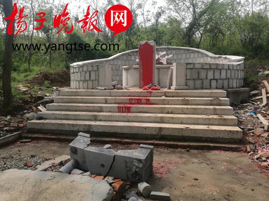 朱熹后人墓刚修复后就被毁 街道:大规模复建不合法