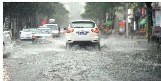 你们要的降温今天到货 额外赠冰雹 雷电 暴雨 大风_新浪江苏_新浪网