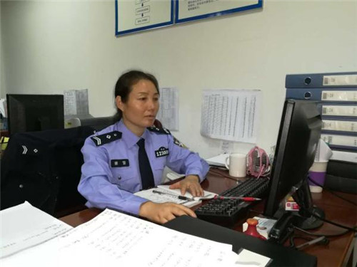 昆山女辅警李庆祝 汝飞图