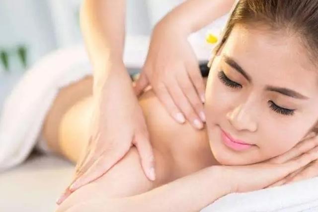 骗走按摩师几万元 女子被拘