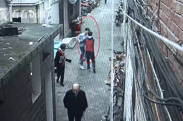 水电工凭“专业技能”偷墙体电线 作案时还换衣伪装