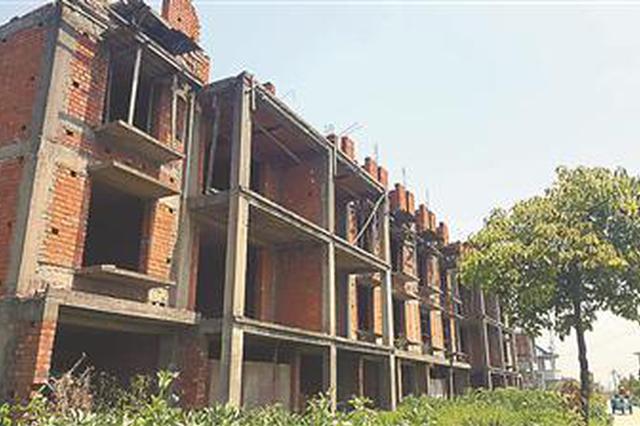 南通杨庄引资建设集居区 老板跑路烂尾一拖十年