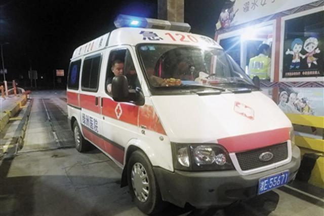 救护车伪造行驶证副本 涉事医院回应：没这车