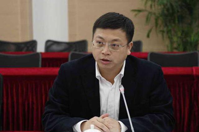 “70后”曹路宝履新代市长满月：“第一拳”击向污染