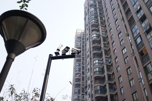 女子嫌孩子吵闹 高空向幼儿园抛罐装啤酒被刑拘