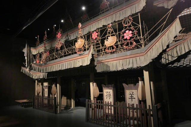 凤凰古城被曝重新收门票？旅文局局长挂记者电话