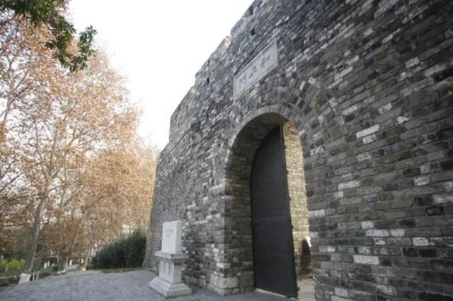 南京650多岁明清城墙 申遗进行得如何