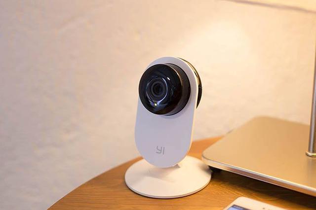 父亲为监视孩子盗取店铺监控探头