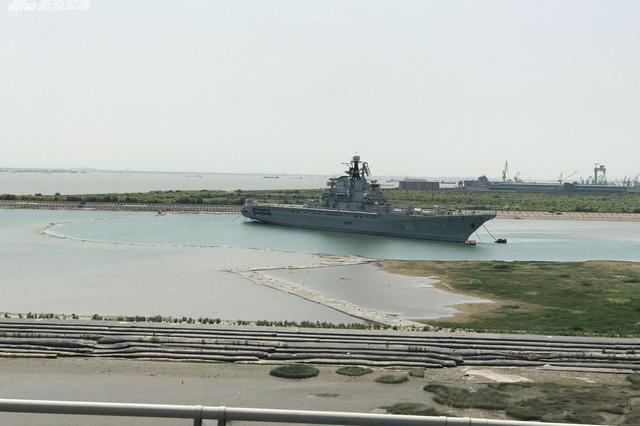 浙江永嘉强降雨一木质廊亭倒塌 致1死9伤