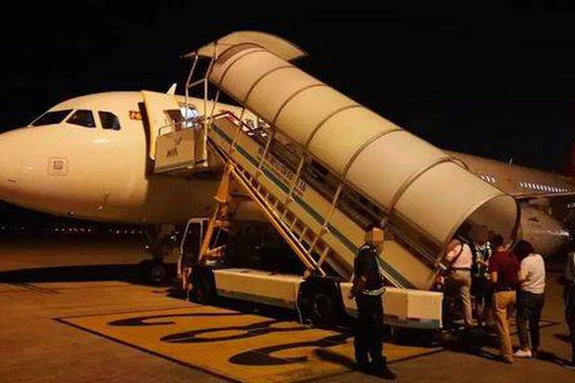 川航3U8751航班起飞一小时后返航:因航空公司原因