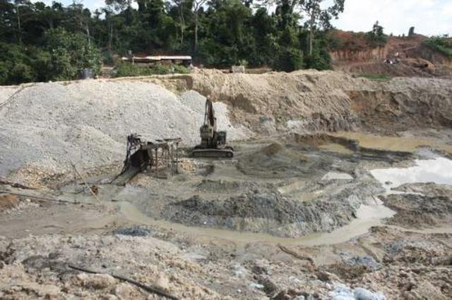 非法采矿竟让绿林变荒山 徐州7人合议庭开审公益诉讼案