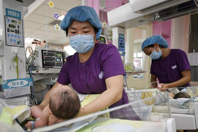 2017年我国新生儿数量达1758万 二孩占比超过50%