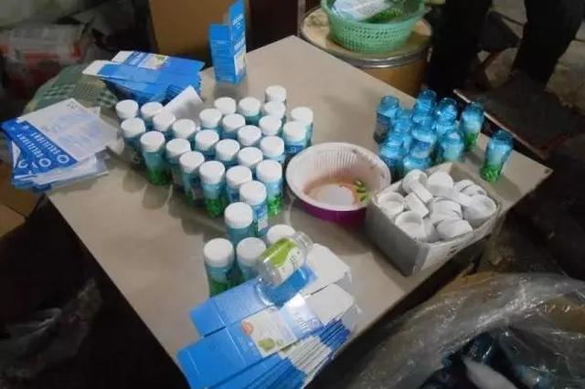 “真广告”被导演成“伪新闻” 揭电台卖药套路三幕剧