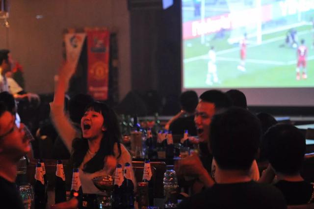 看球和啤酒小龙虾更配？专家说的这些才是正解