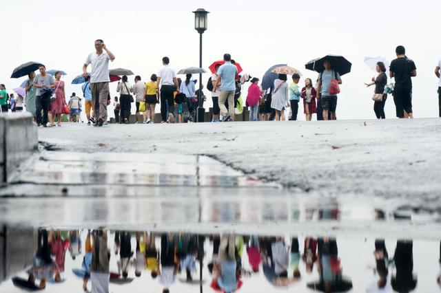今年梅雨季高温高湿 间歇性、时间短、对流性强