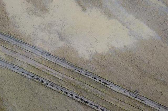 兴化一企业废水倾倒入河 涉案人因环境污染罪被刑拘