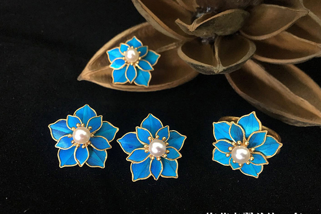 网友质疑杀戮翠鸟 众筹“非遗点翠”招猛批紧急关闭