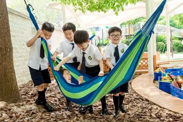 小学生与同学游戏后不久死亡 家属要求赔偿150万