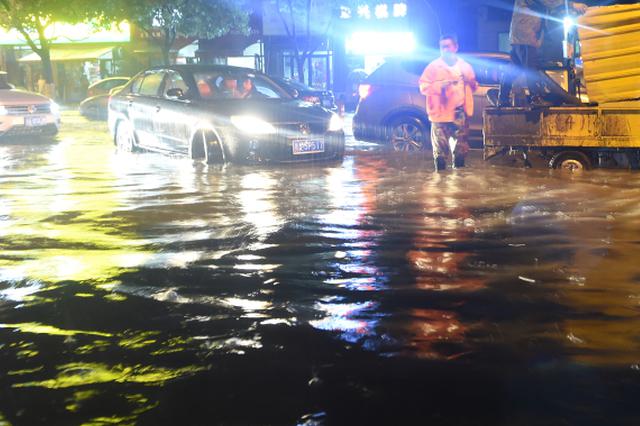 昨日暴雨南京积淹水点处置完毕 主要大江大河未超警戒水位