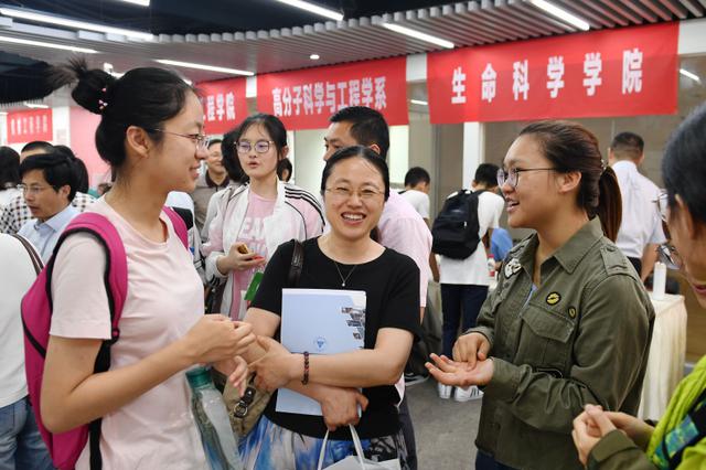 高招提前批次投档线公布 定向乡村教师生源足分数高