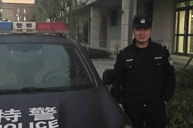 女子凌晨跳楼拒绝救援 民警关键时刻拿手铐铐住她