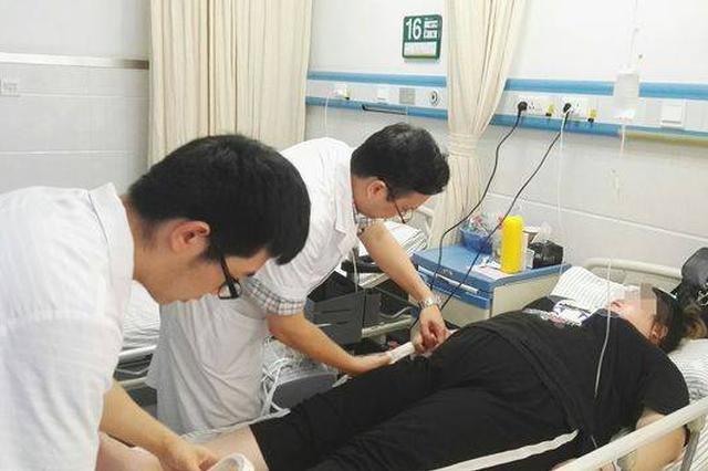 女孩吃7年减肥药体重反涨百斤 最终到医院手术减肥