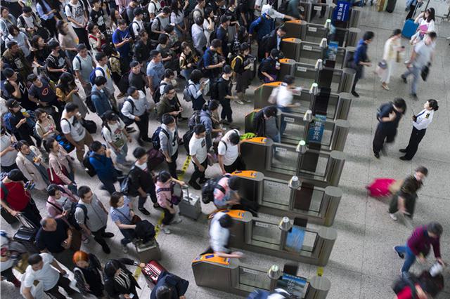 明起机场、火车站落客平台禁止上客