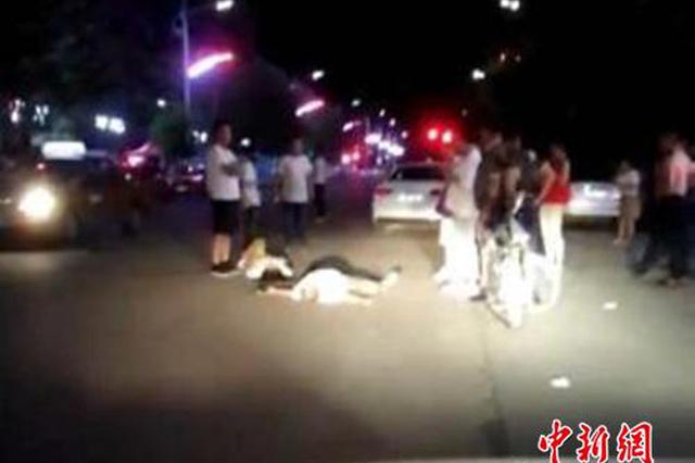 民警酒驾奥迪车撞倒1名行人致其死亡 现已被刑拘