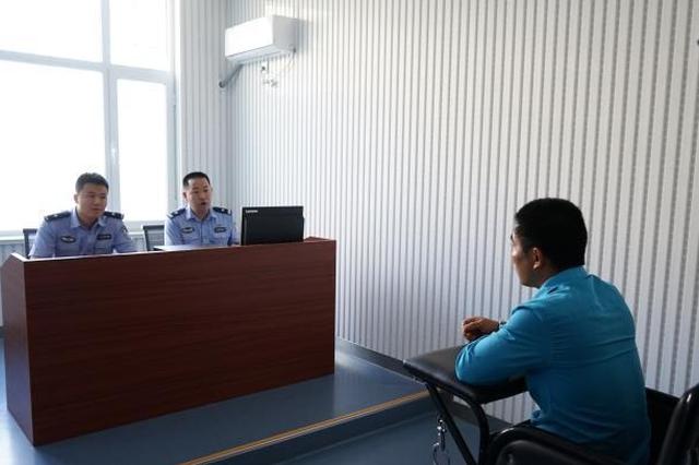 生活不如意 男子火车站醉酒骚扰女子