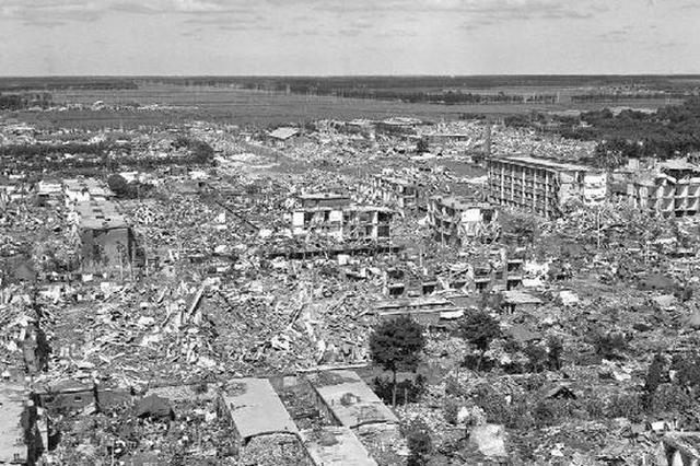 这场灾难过去42年了 但这些数字至今仍刻骨铭心