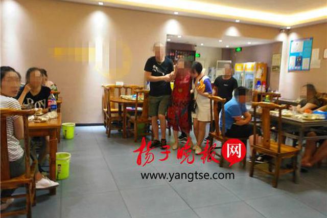 空调房间内三小时吃自助烧烤 3女子一氧化碳中毒