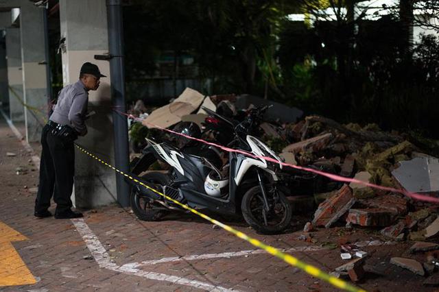 印尼7.0级地震已造成82人死亡 暂无中国公民伤亡报告