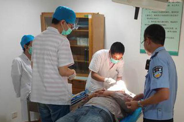 驾驶员修理轮胎发生意外 将一颗螺丝径直射入其颅内