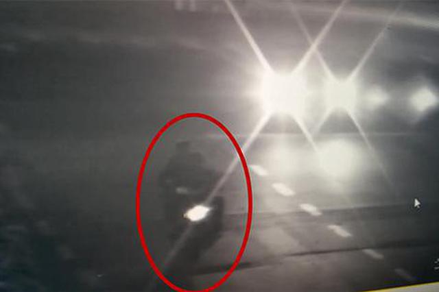 7青少年组团盗摩托车20余起 其中两名嫌疑人未成年