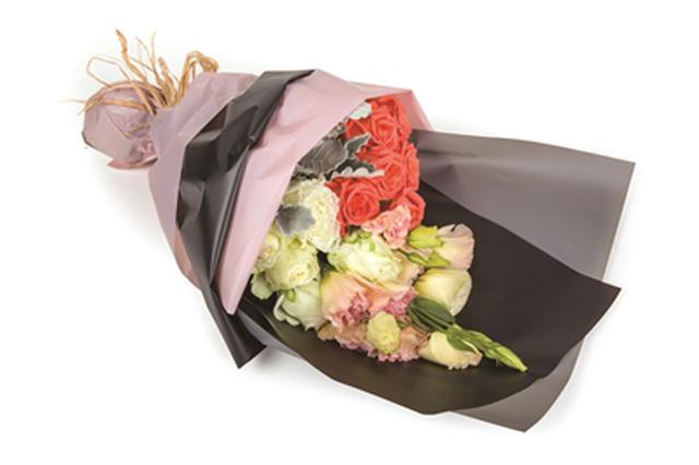 今天是七夕，江苏人最爱买的七夕礼物是鲜花和女装