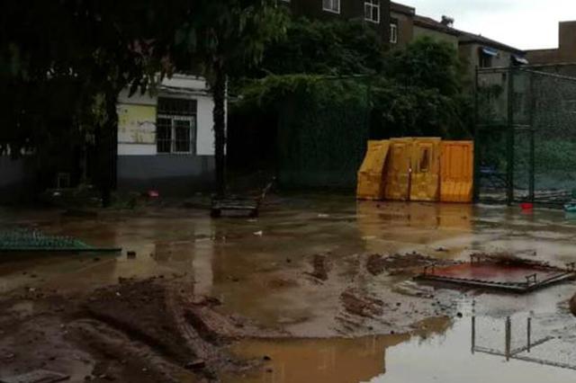 徐州一医院病房前字体被暴雨冲毁 致患者3死1伤