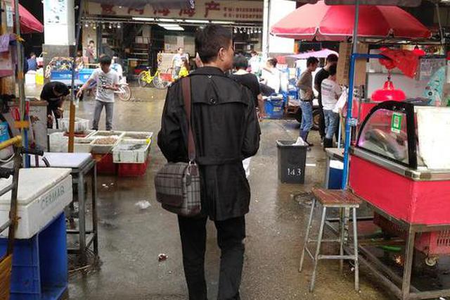 福建父亲为儿追凶17年：散尽家财寻踪十余国