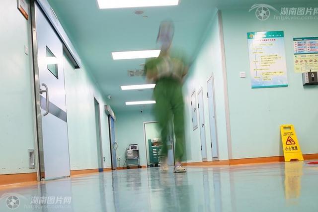 男子住院时吐露不伦之恋 被隔床病友骗走4万