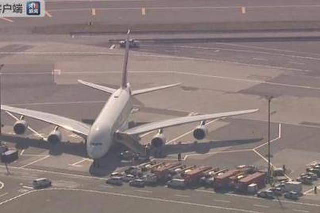 阿联酋一航班飞抵纽约后被隔离，约百人咳嗽发烧？