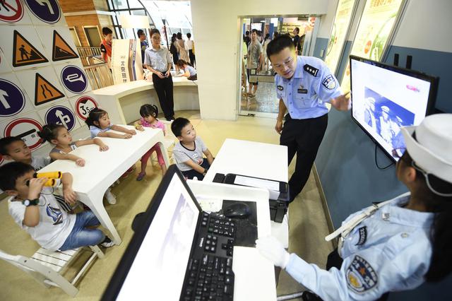 @南京驾驶人，今起“学法免分”可以免9分！