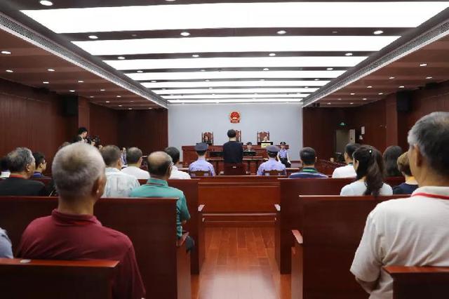 男子持假裁定过户他人房产 法院明知造假却不作为