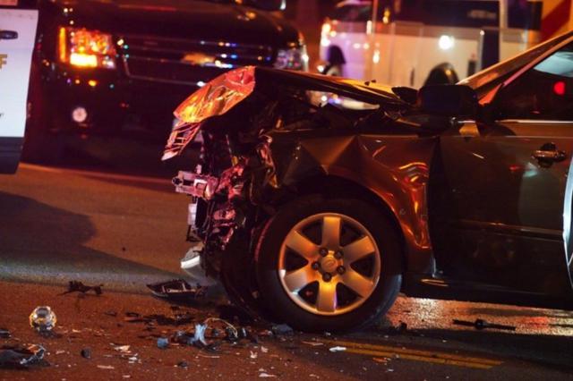 丹阳车祸后续：确定为2死2伤 原因是中巴车避让电动车