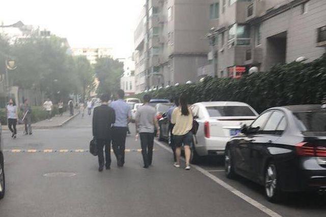 网秦公司创始人被指雇保安盗取公司公章 已被警方带走