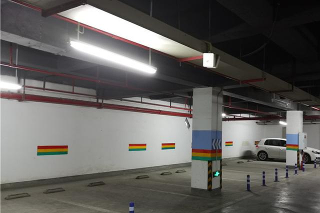 江苏停车泊位缺口超300万 停车便利化如何解决？