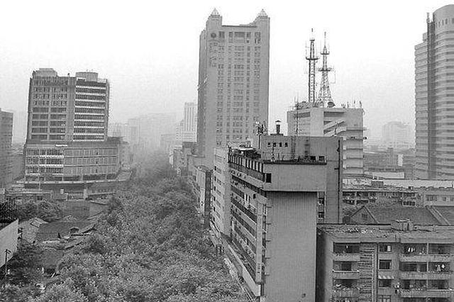 业主遭遇“购房陷阱” 执法部门介入调查“服务费”