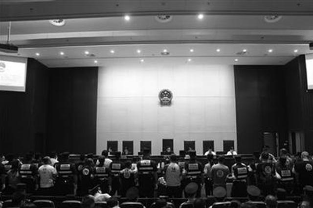 江苏扫黑除恶第一案：团伙霸占食堂威逼管委会掏25万