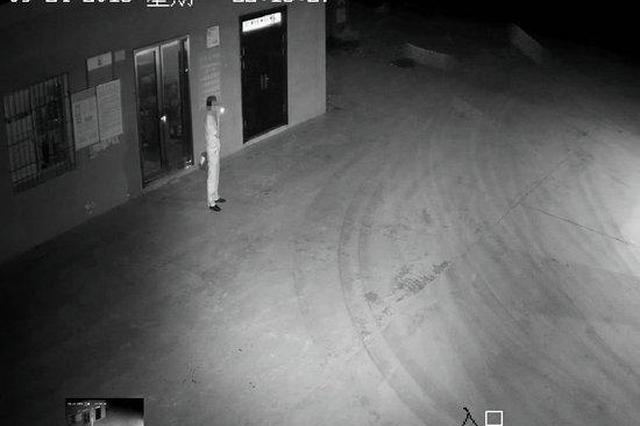 买散装汽油被拒 男子抽烟报复被行政拘留