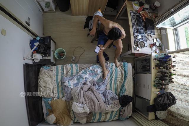 男子深夜闯女子“闺房” 被发现后持刀要捅死其男友