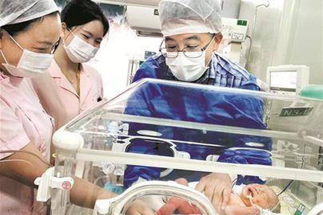 产检发现胎儿肚皮开裂 医护91分钟抢救腹裂宝宝